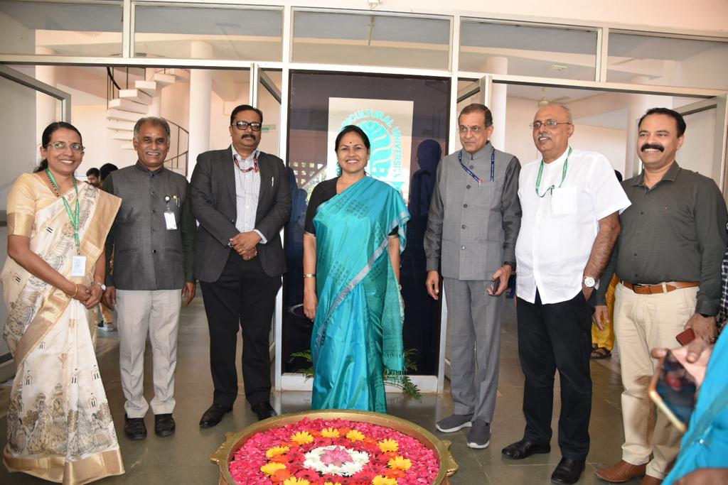 Zonal Women Agripreneur Conclave 2024 KAU and ICAR team with Sushri. Shobha Karadlaje, Hon’ble Union minister of state for Agriculture and Farmers’ Welfare & Food Processing Industries